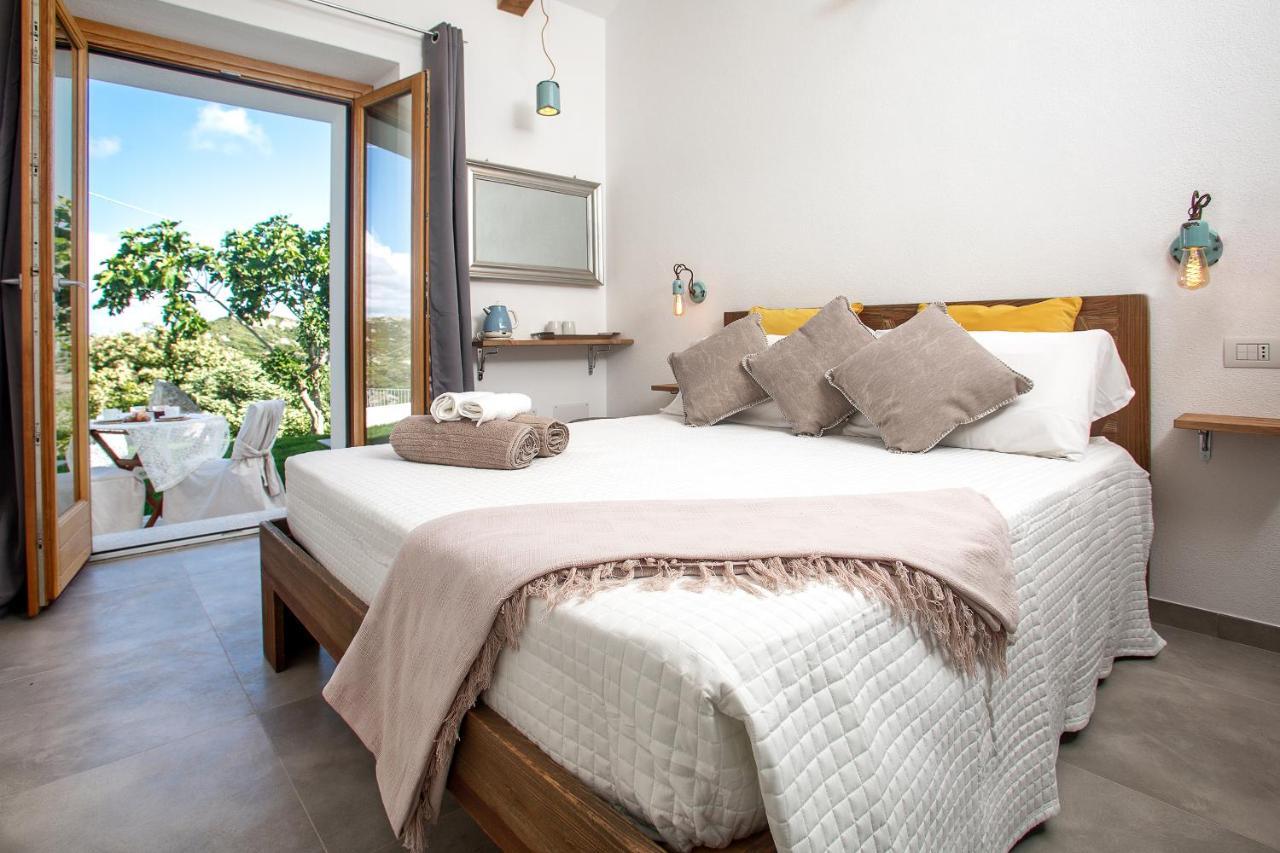 La Casa Di Memmi Suites & Rooms ซานตา เตเรซา กัลลูรา ภายนอก รูปภาพ