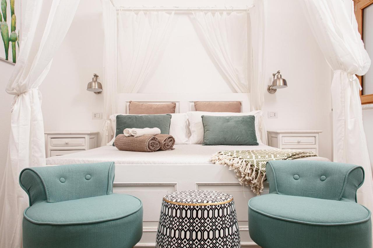 La Casa Di Memmi Suites & Rooms ซานตา เตเรซา กัลลูรา ภายนอก รูปภาพ