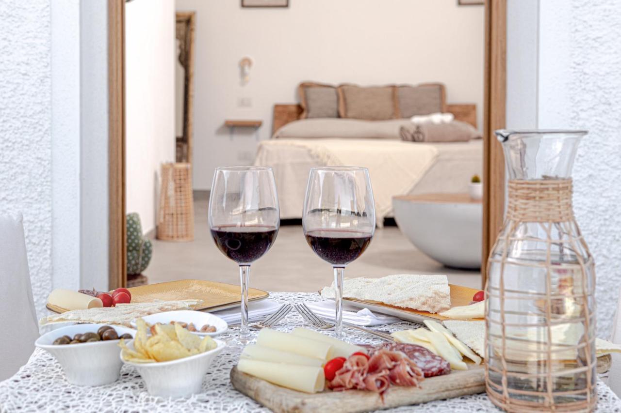 La Casa Di Memmi Suites & Rooms ซานตา เตเรซา กัลลูรา ภายนอก รูปภาพ